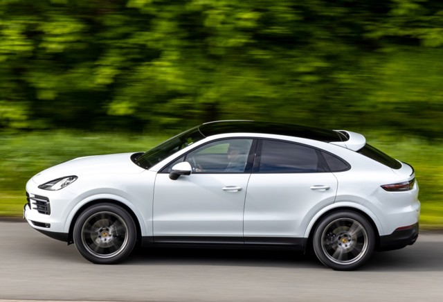 Porsche Cayenne Coupe photo 25