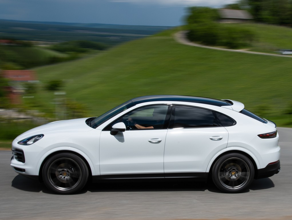 Porsche Cayenne Coupe photo 30