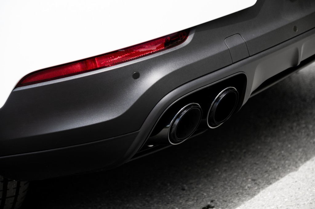 Porsche Cayenne Coupe photo 31