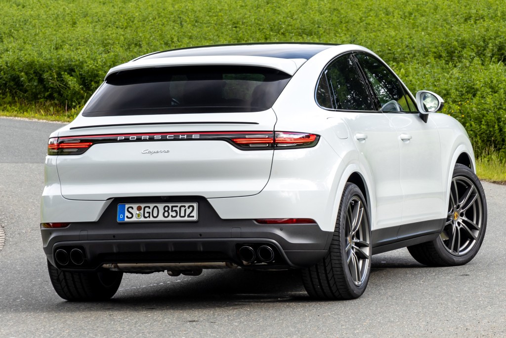 Porsche Cayenne Coupe photo 33