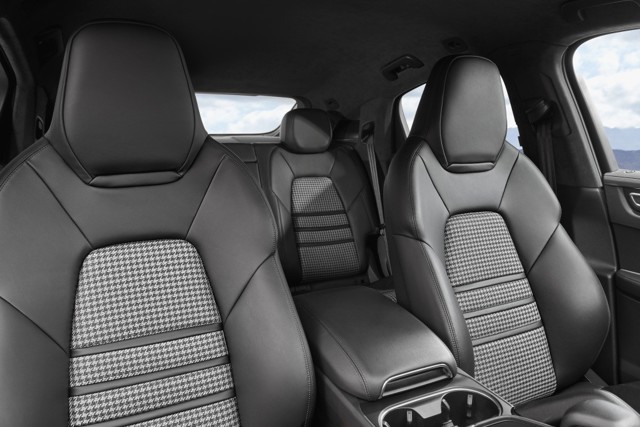 Porsche Cayenne Coupe photo 53