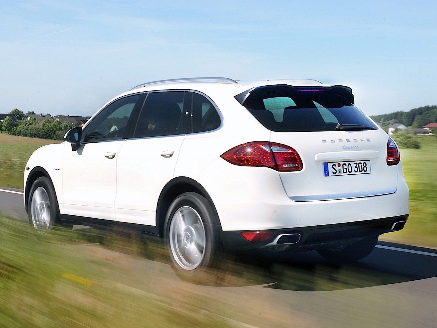 Porsche Cayenne Diesel photo 9
