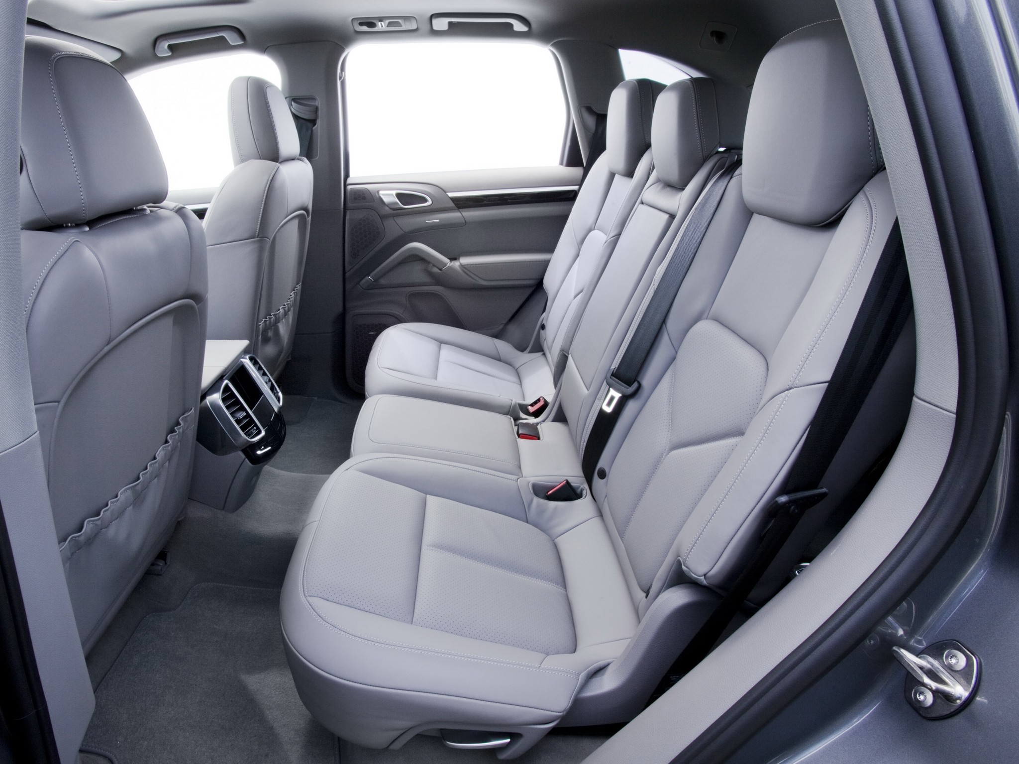 Porsche Cayenne Diesel photo 19