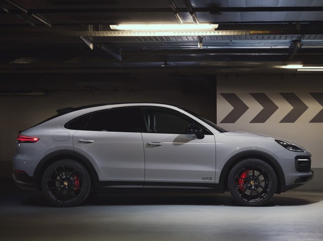 PORSCHE Cayenne GTS Coupe