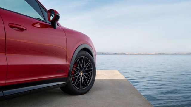 Porsche Cayenne Gts photo 12