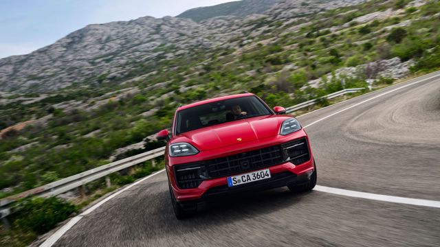 Porsche Cayenne Gts photo 24