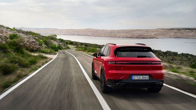 Porsche Cayenne Gts photo 27