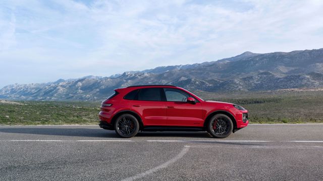 Porsche Cayenne Gts photo 28