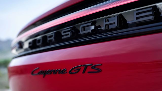 Porsche Cayenne Gts photo 32