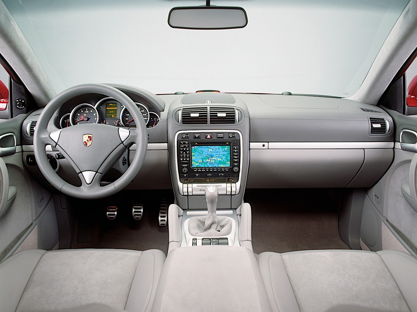 Porsche Cayenne Gts photo 42