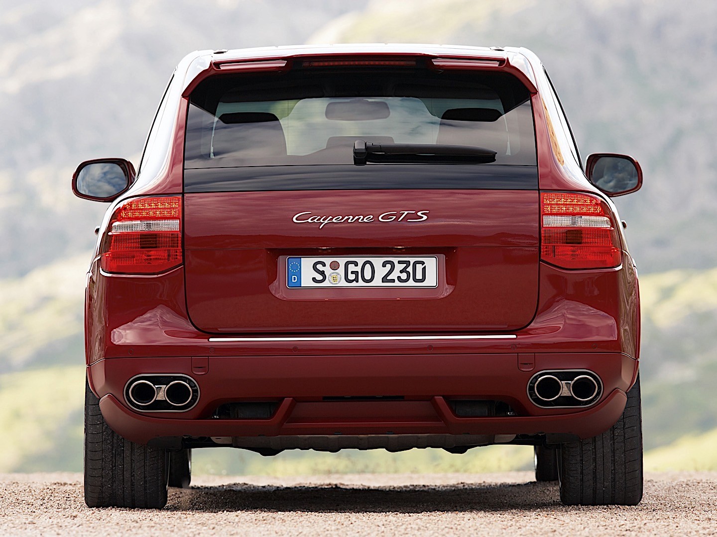 Porsche Cayenne Gts photo 34
