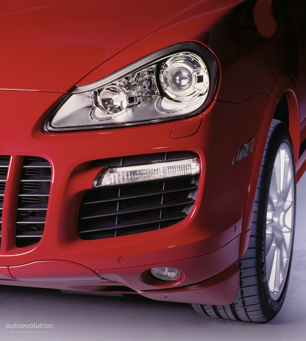 Porsche Cayenne Gts photo 13