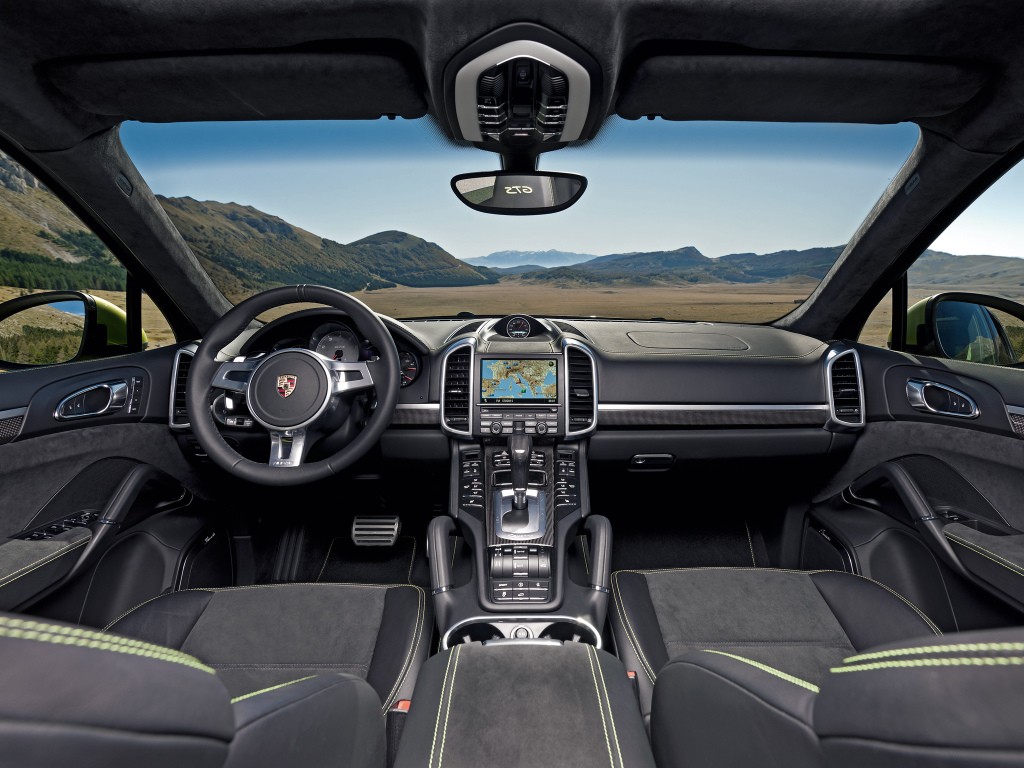Porsche Cayenne Gts photo 41