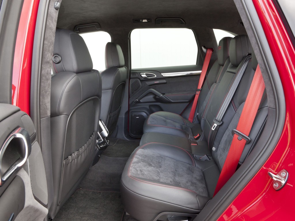 Porsche Cayenne Gts photo 44