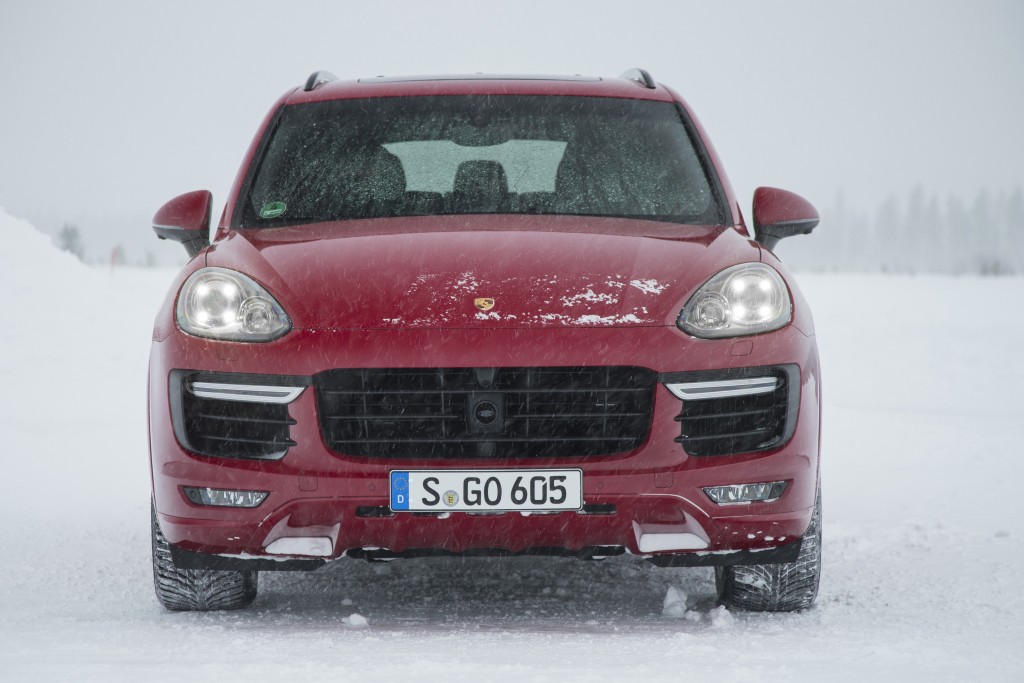 Porsche Cayenne Gts photo 8