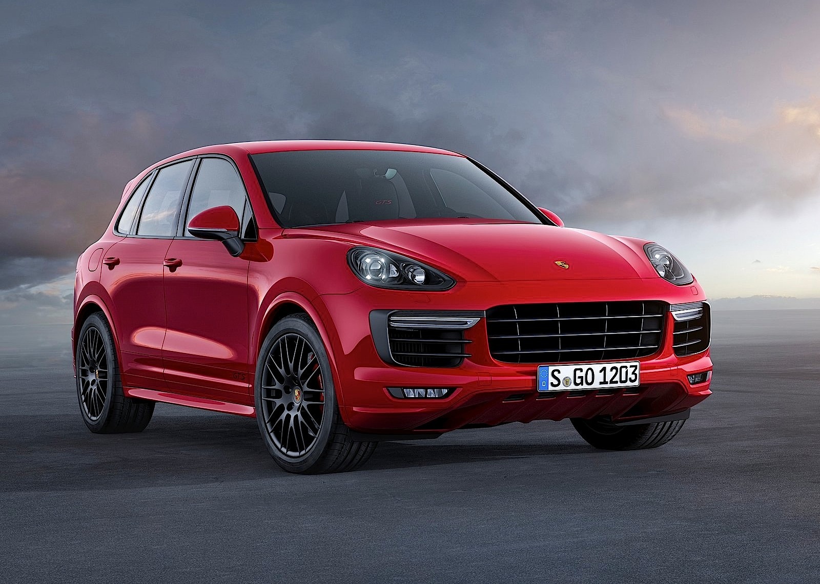 PORSCHE Cayenne GTS