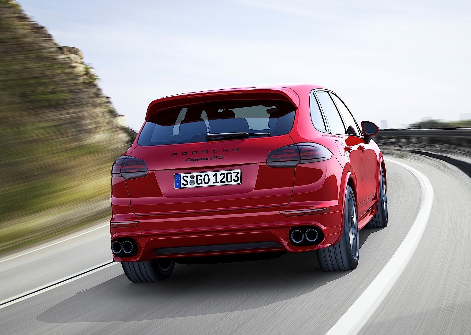 Porsche Cayenne Gts photo 4