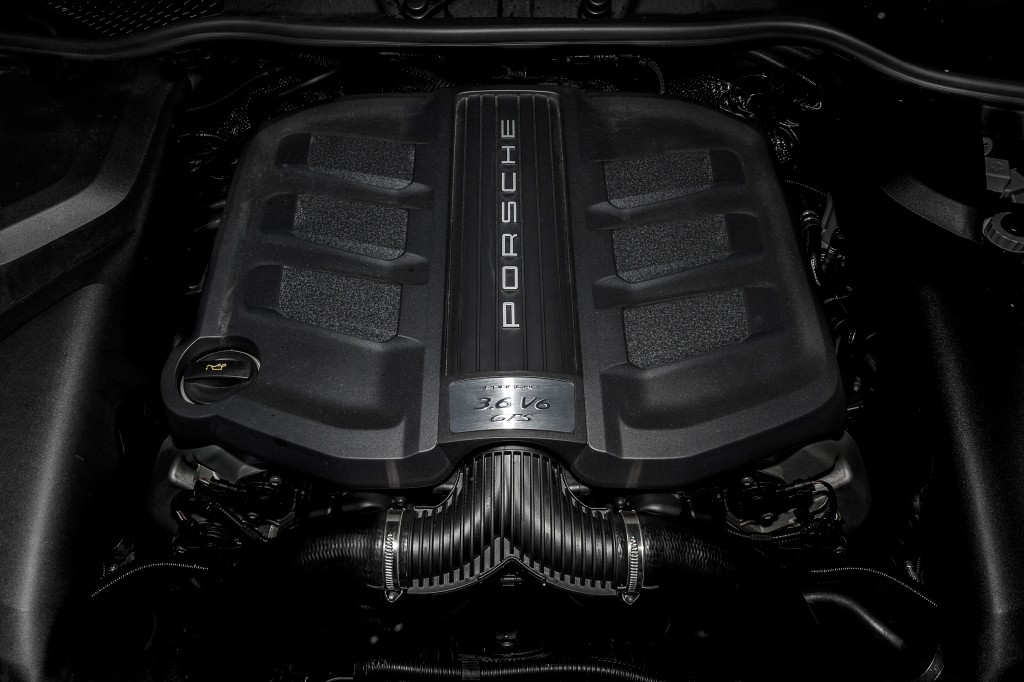 Porsche Cayenne Gts photo 18