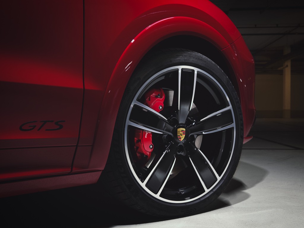 Porsche Cayenne Gts photo 2