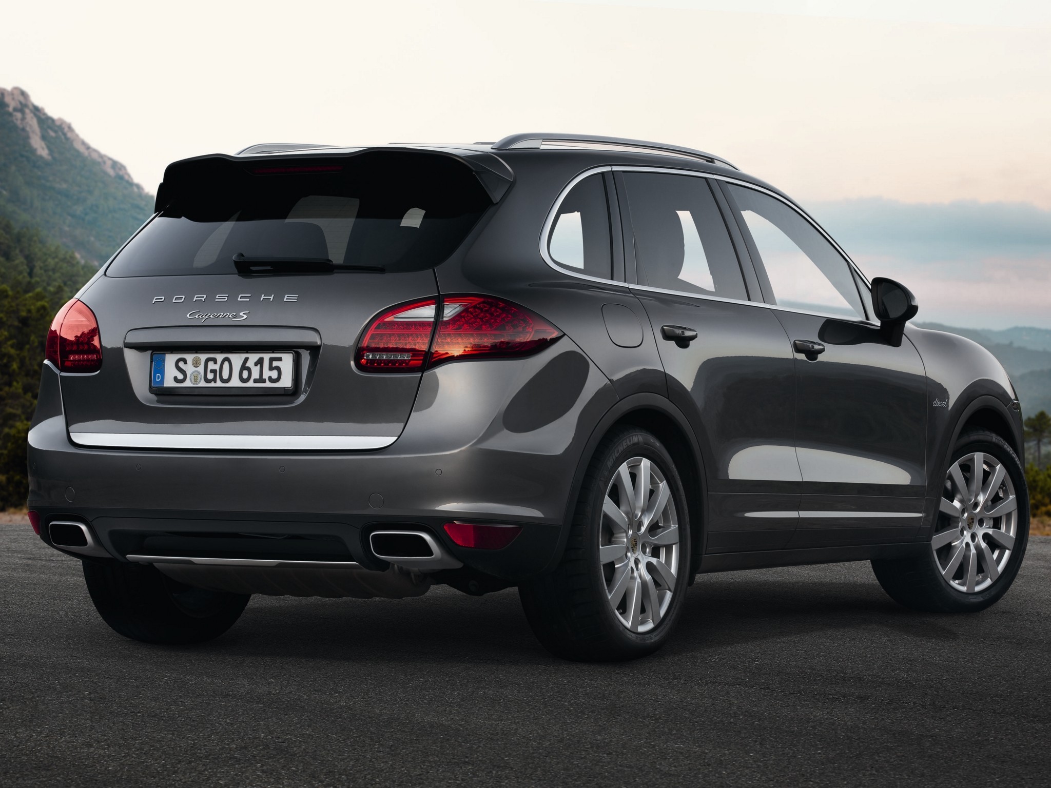 Porsche Cayenne S Diesel photo 15
