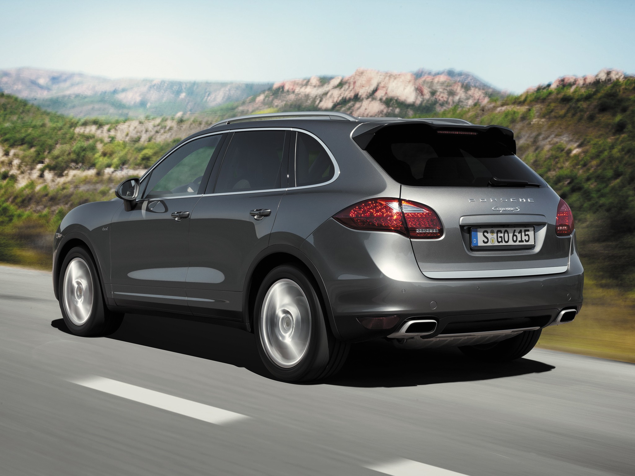 Porsche Cayenne S Diesel photo 18