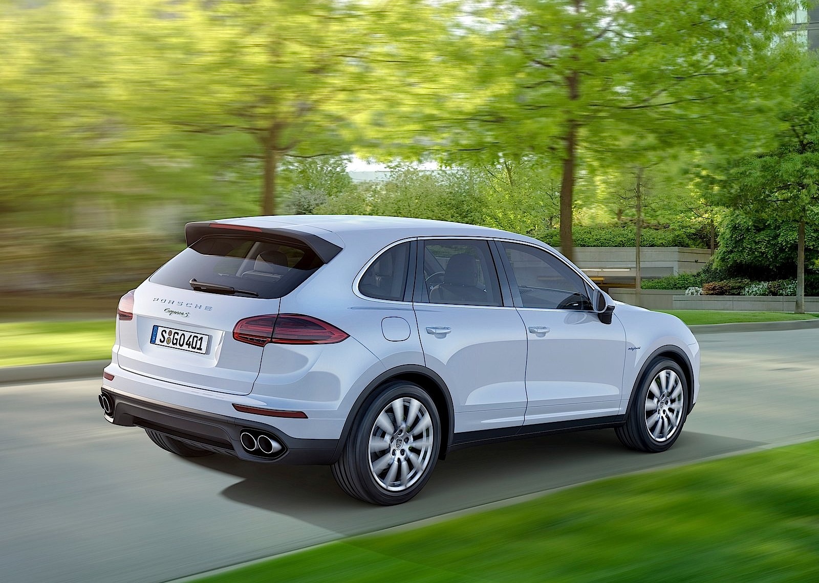 Porsche Cayenne S E-Hybrid photo 8