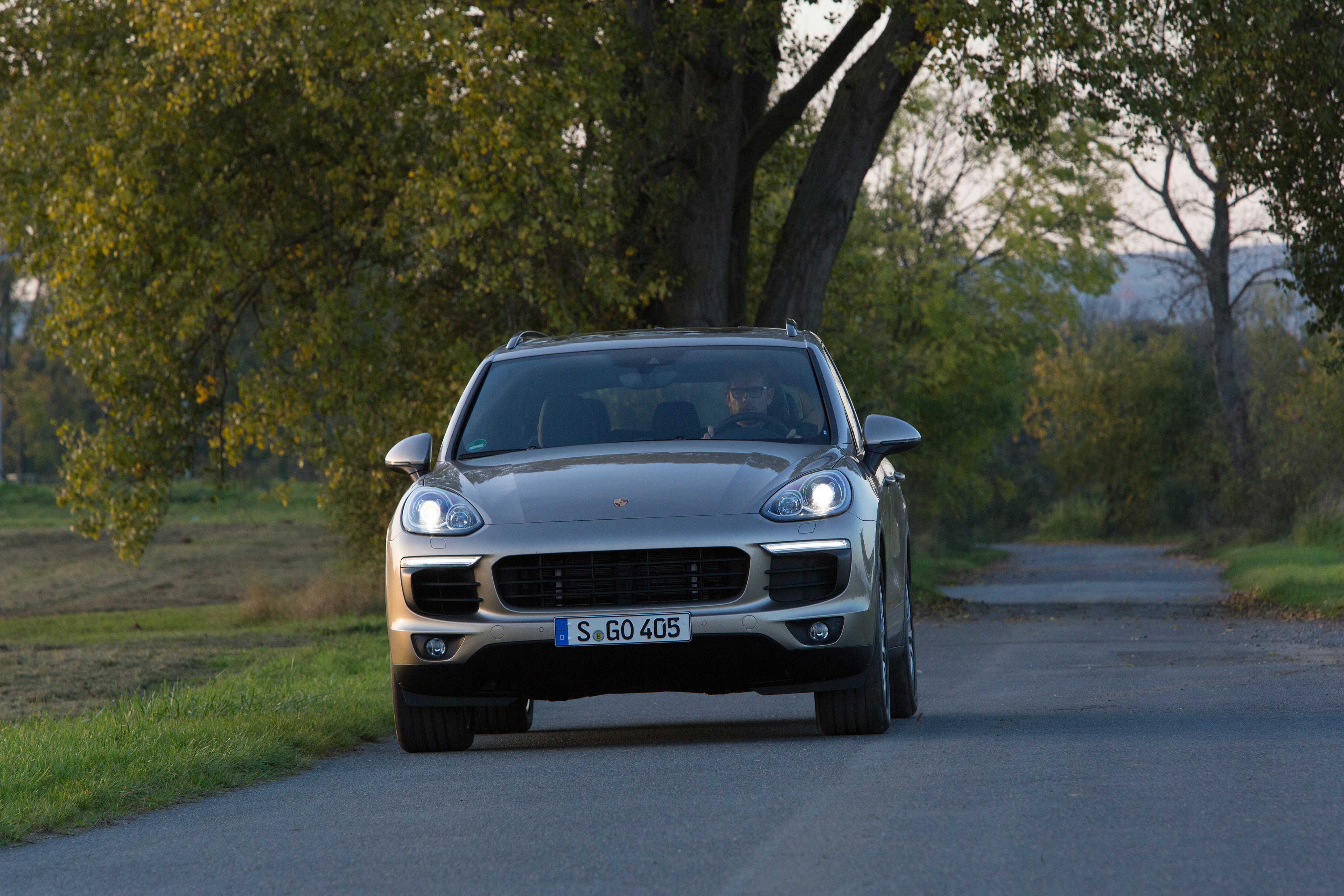 Porsche Cayenne S E-Hybrid photo 16