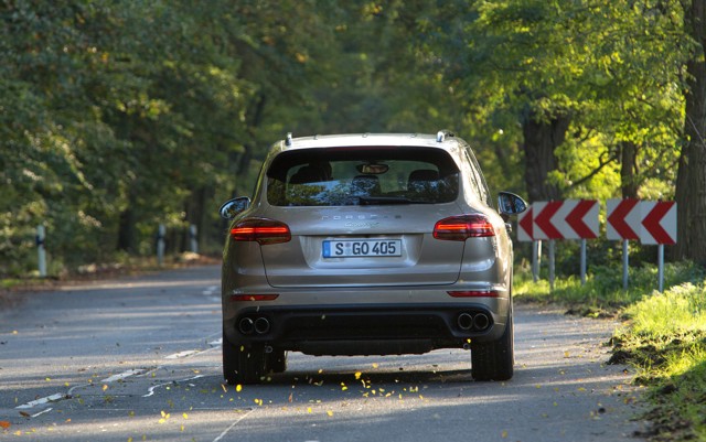 Porsche Cayenne S E-Hybrid photo 17