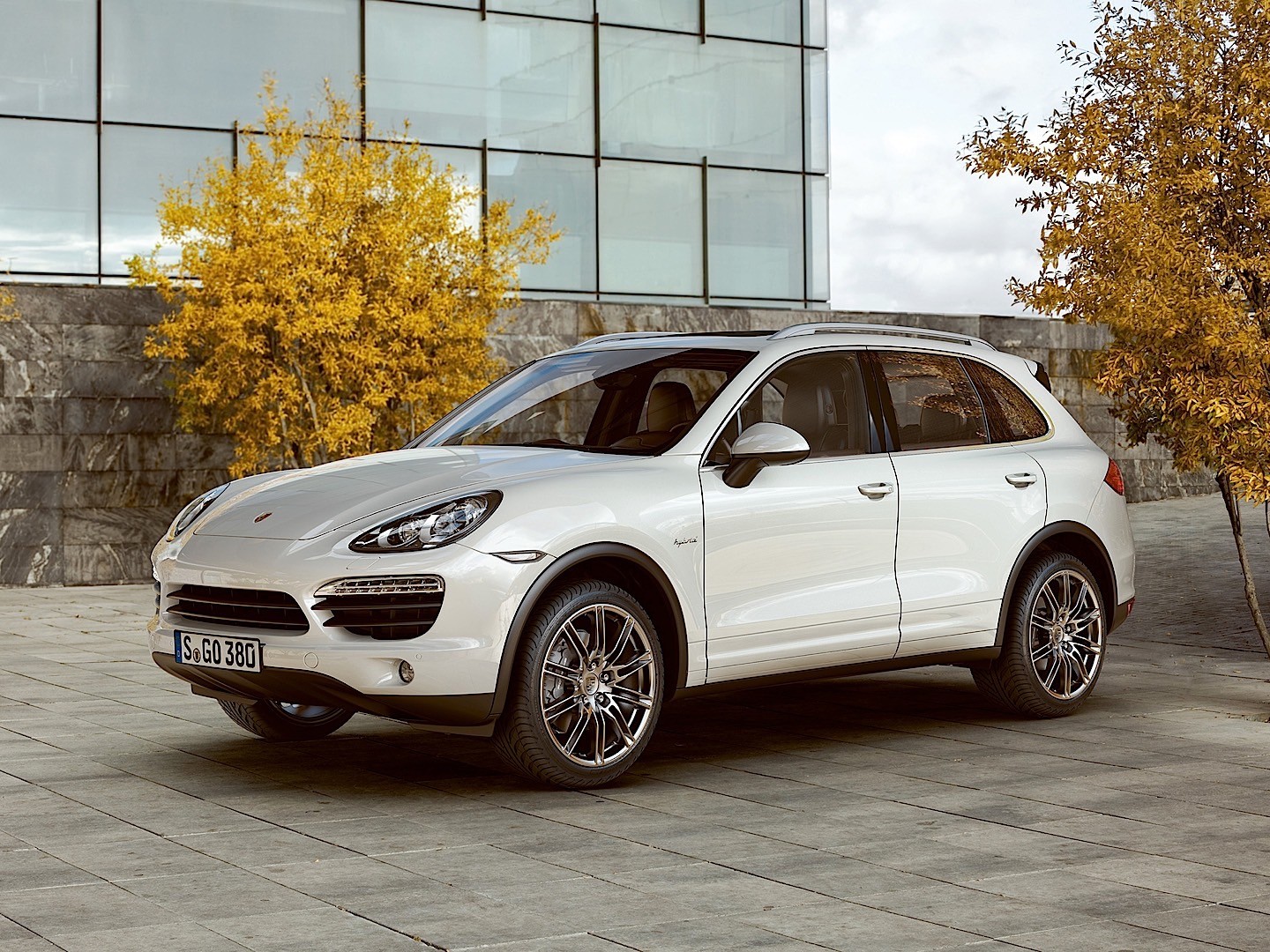 Porsche Cayenne S Hybrid photo 10