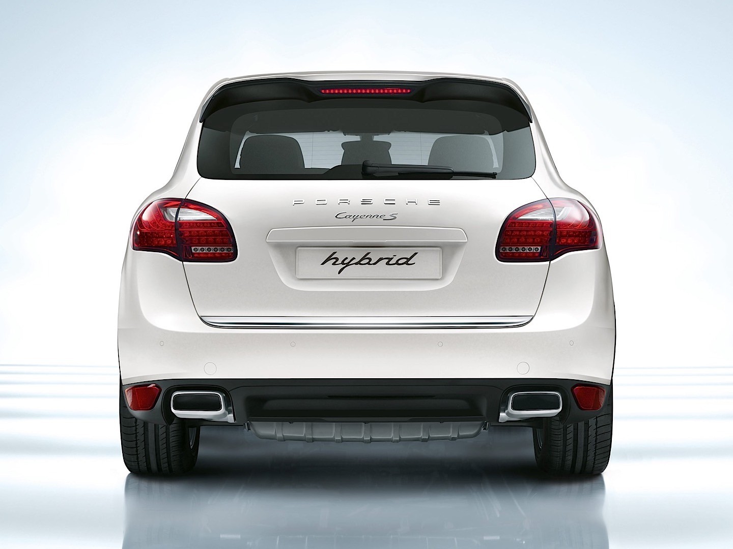 Porsche Cayenne S Hybrid photo 15