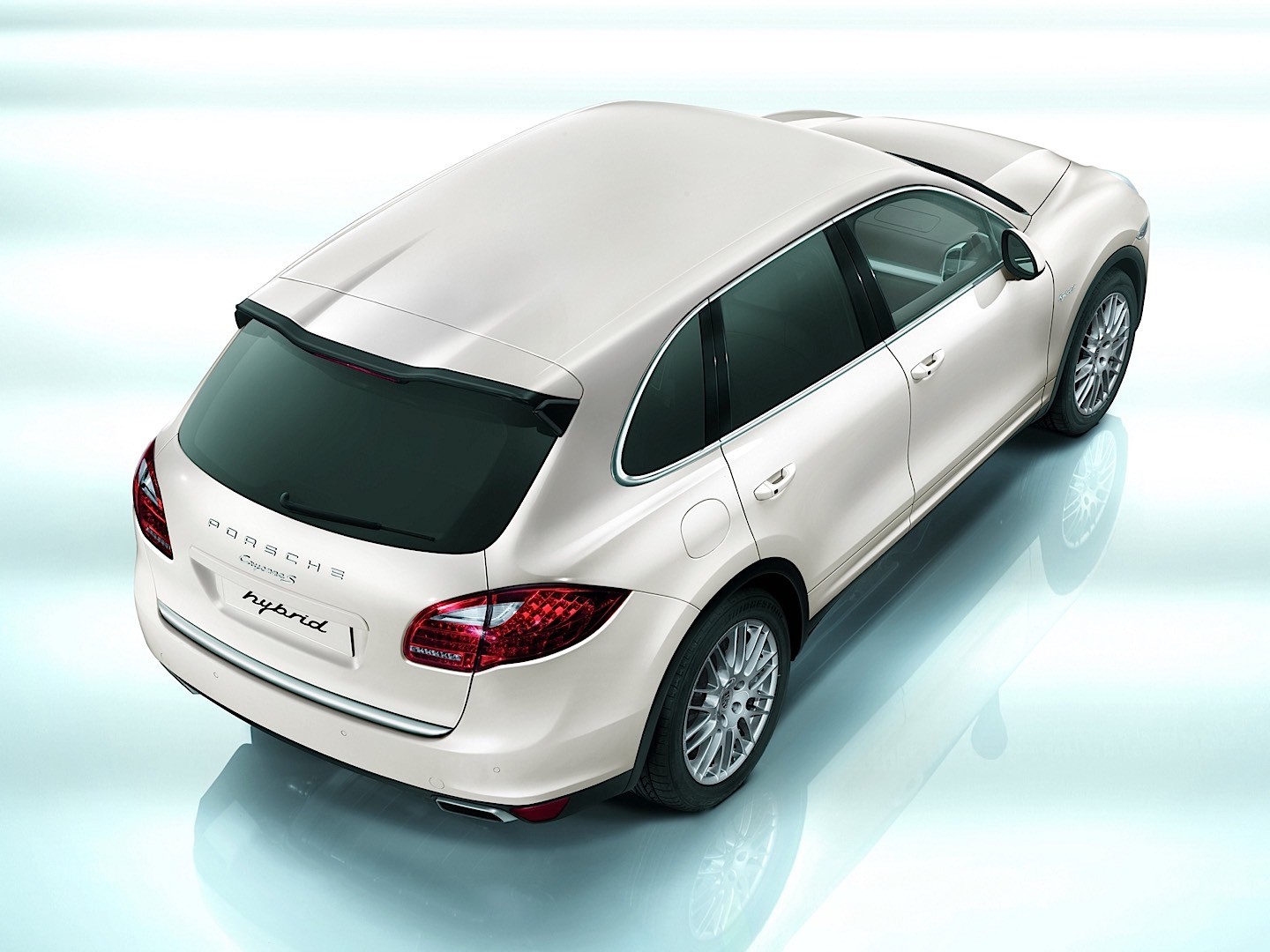 Porsche Cayenne S Hybrid photo 20