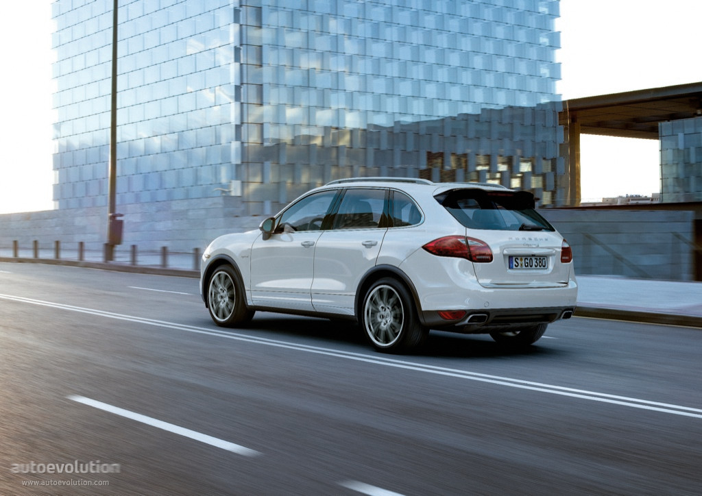 Porsche Cayenne S Hybrid photo 3