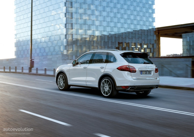 Porsche Cayenne S Hybrid photo 3