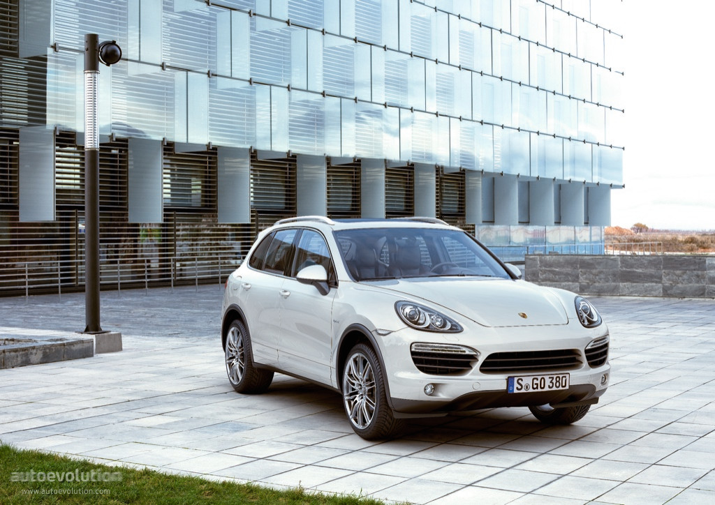 Porsche Cayenne S Hybrid photo 4