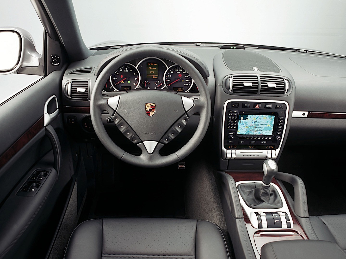 Porsche Cayenne S photo 41