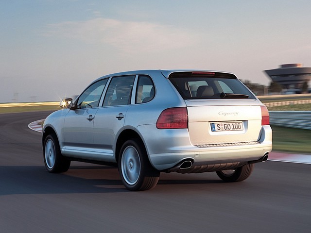 Porsche Cayenne S photo 14