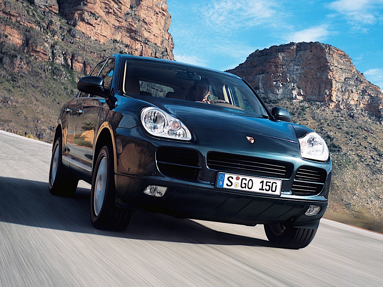 Porsche Cayenne S photo 16