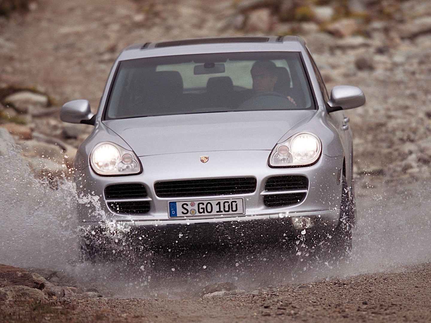 Porsche Cayenne S photo 18