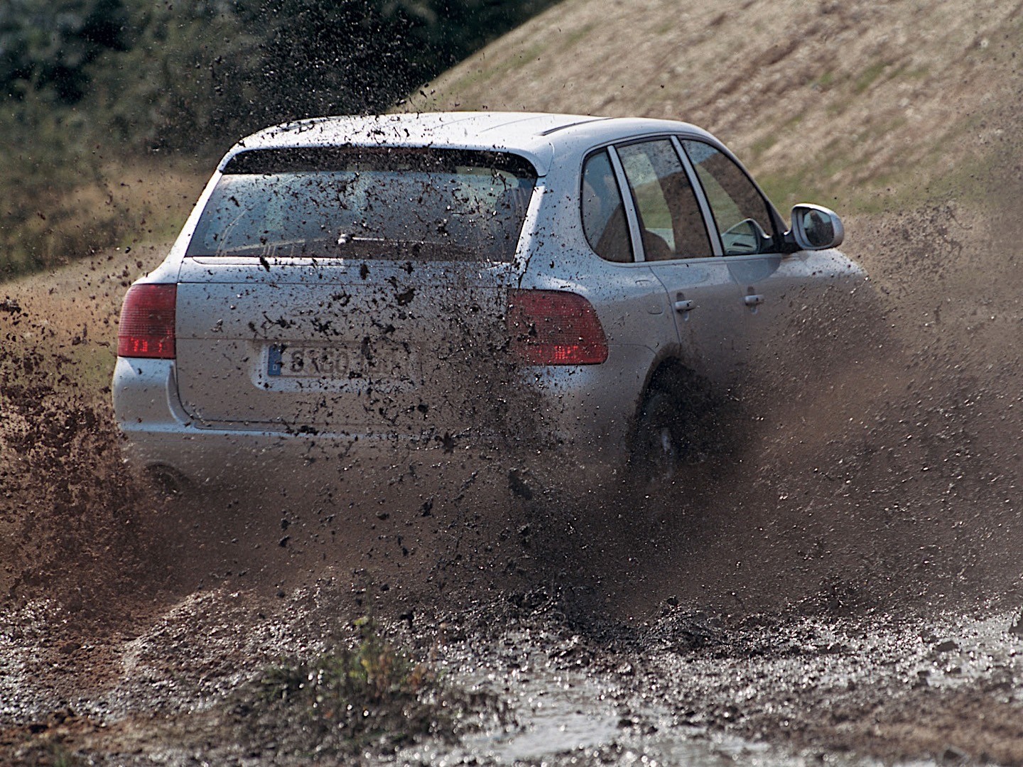 Porsche Cayenne S photo 22