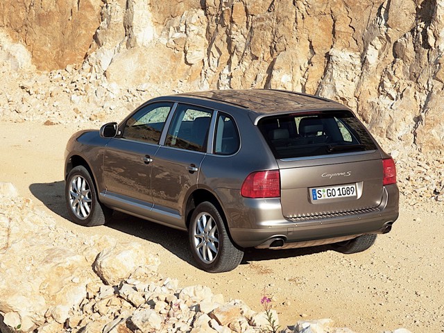 Porsche Cayenne S photo 30