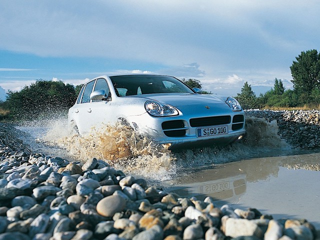 Porsche Cayenne S photo 34