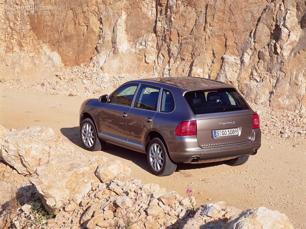 Porsche Cayenne S photo 10