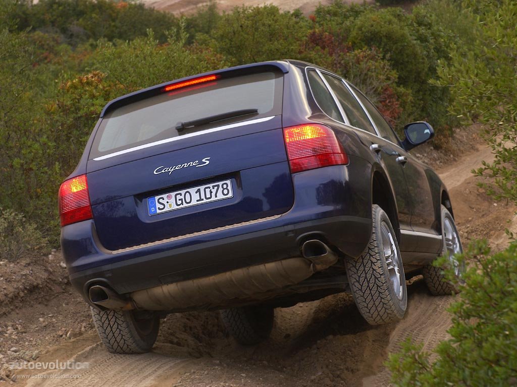 Porsche Cayenne S photo 3