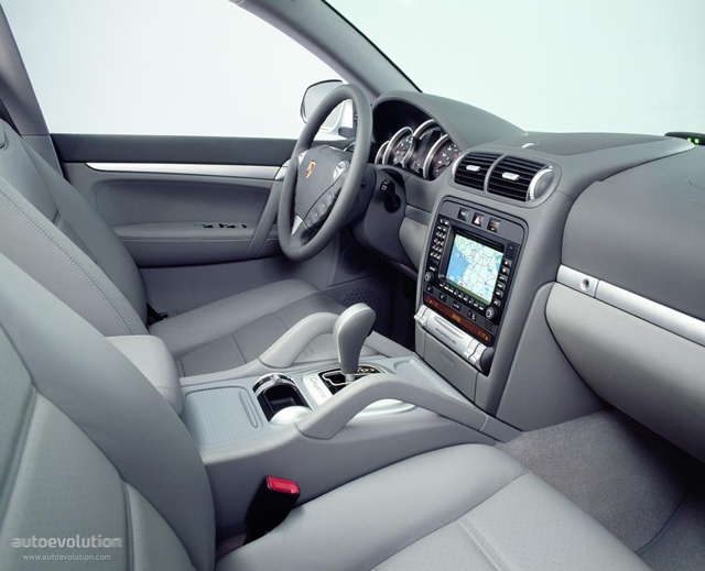 Porsche Cayenne S photo 38
