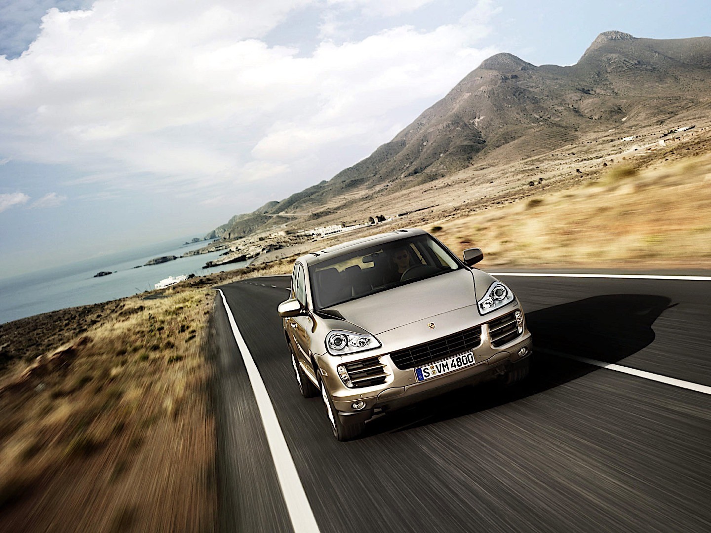 Porsche Cayenne S photo 9