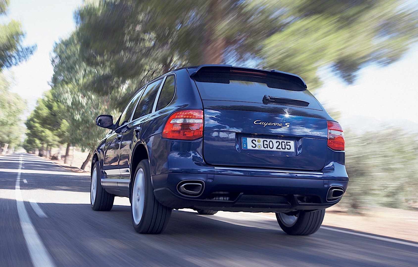 Porsche Cayenne S photo 13