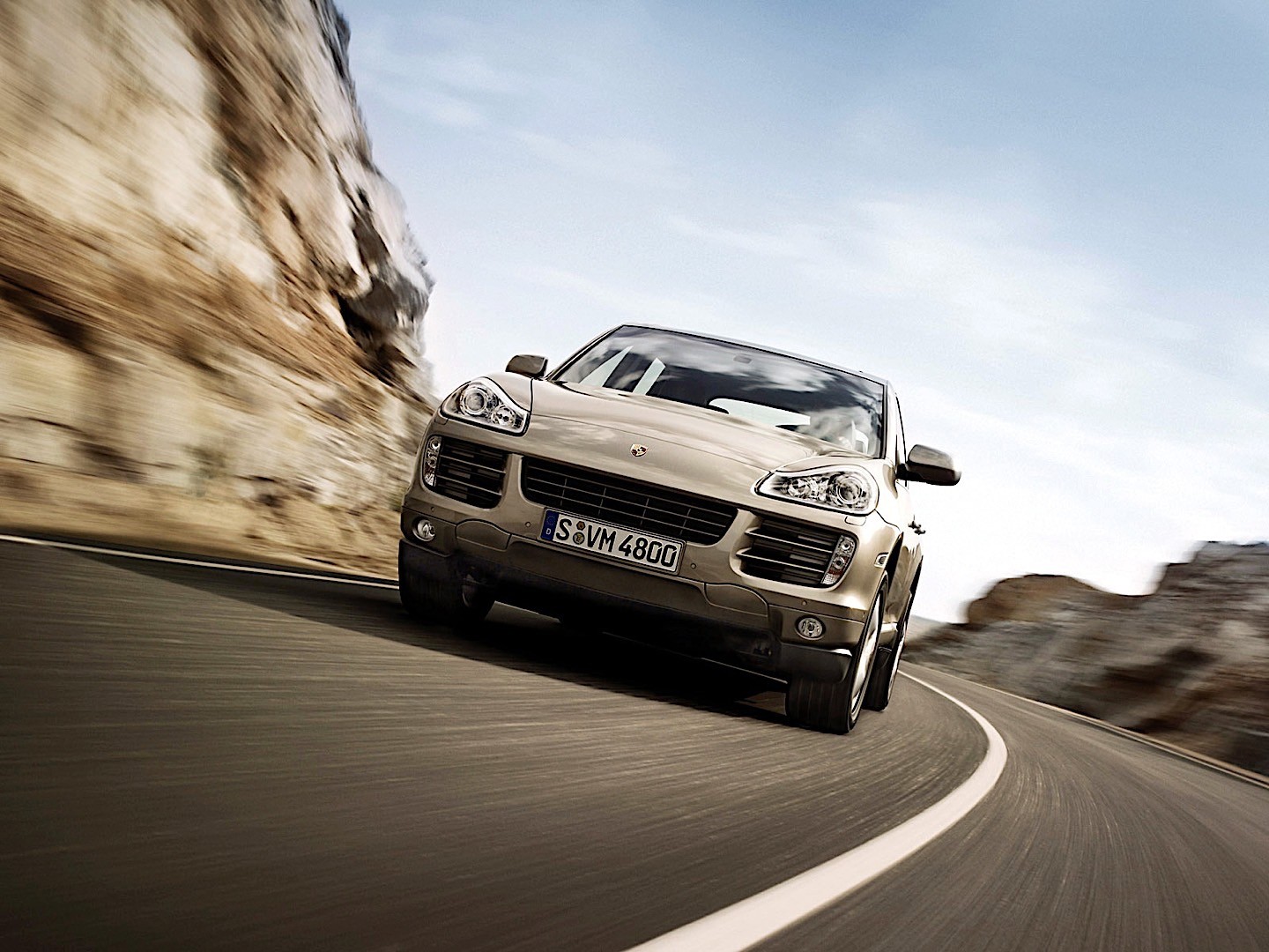 Porsche Cayenne S photo 15