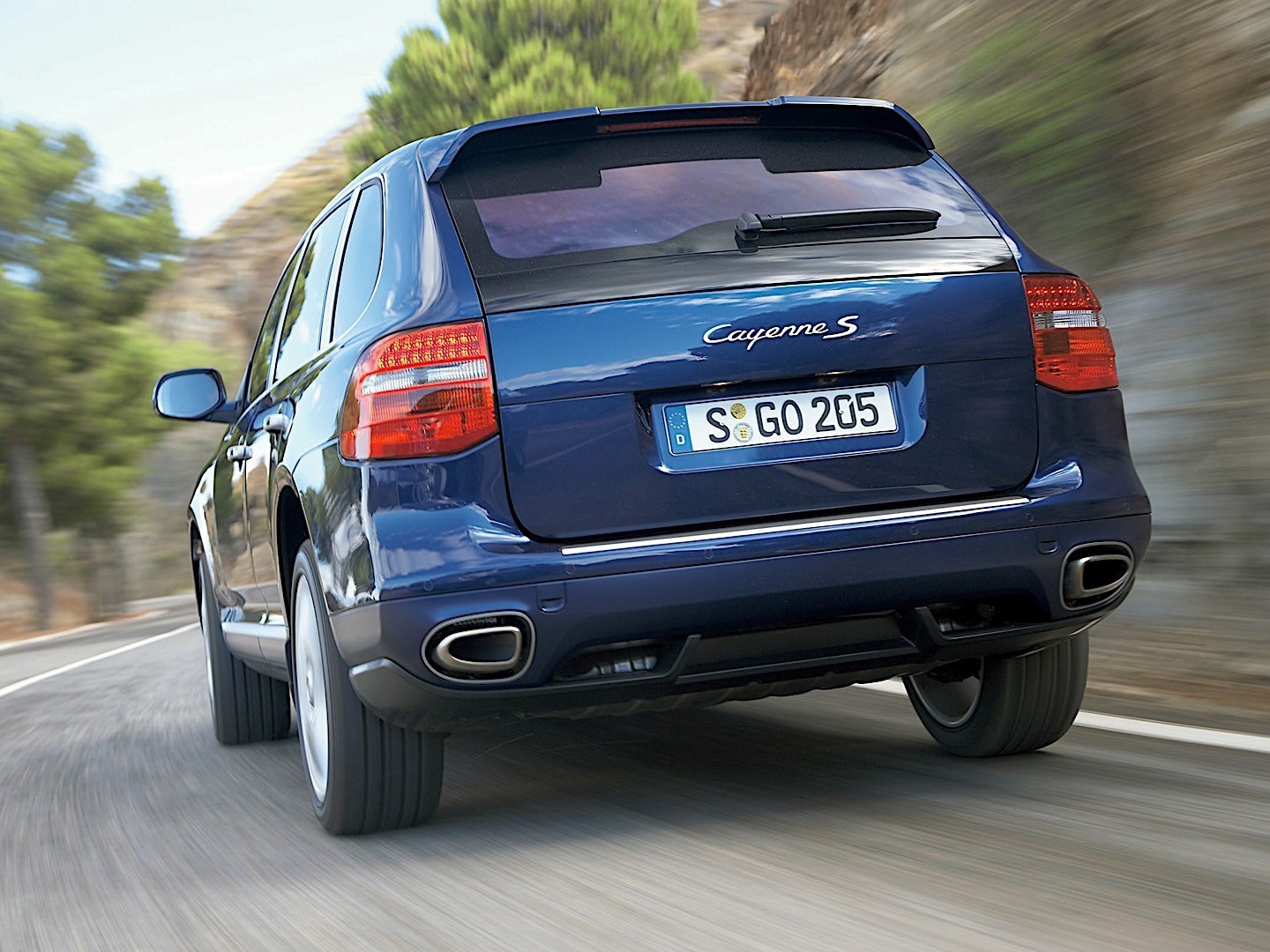 Porsche Cayenne S photo 17