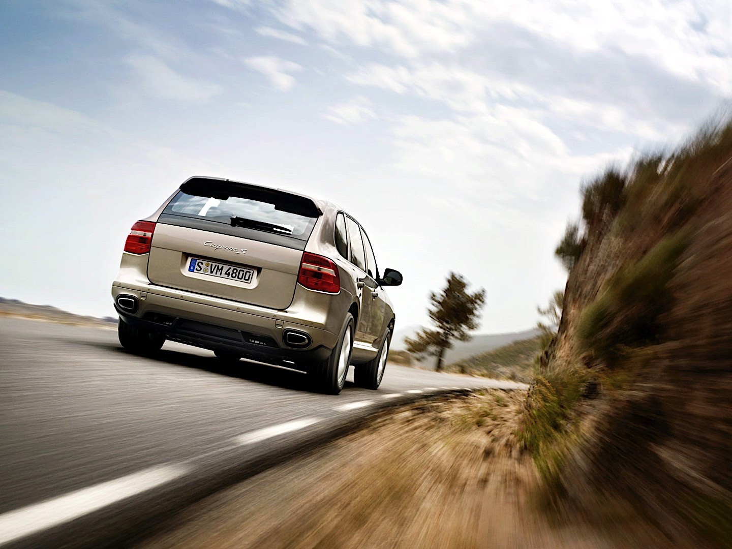Porsche Cayenne S photo 20