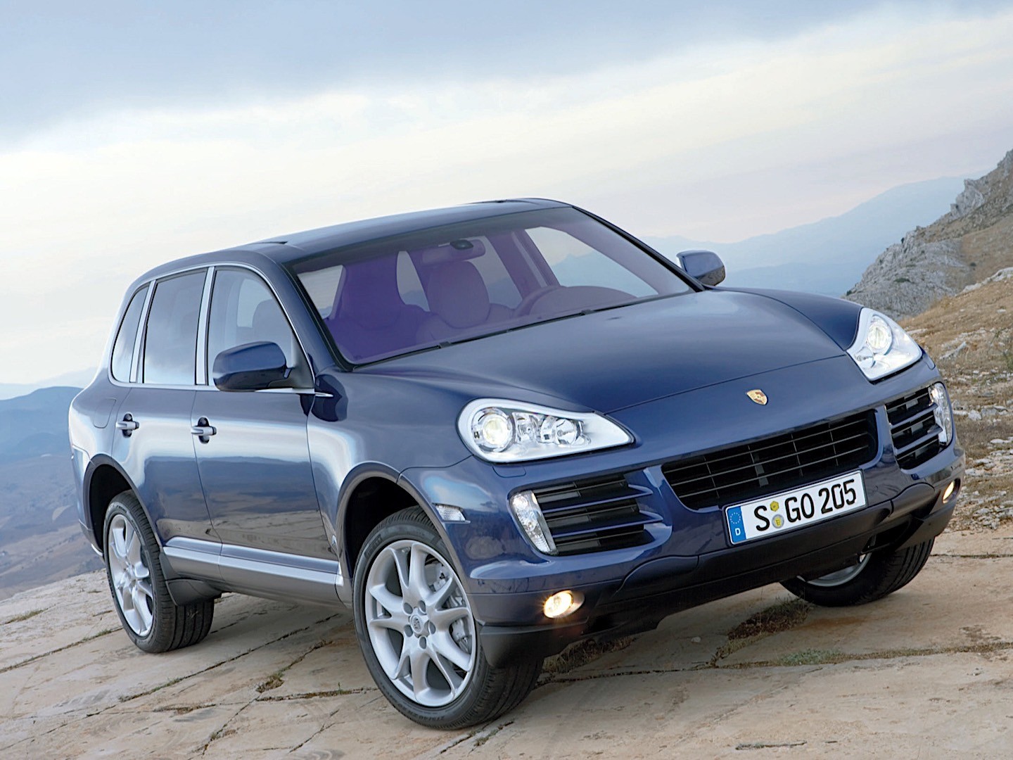 Porsche Cayenne S photo 7